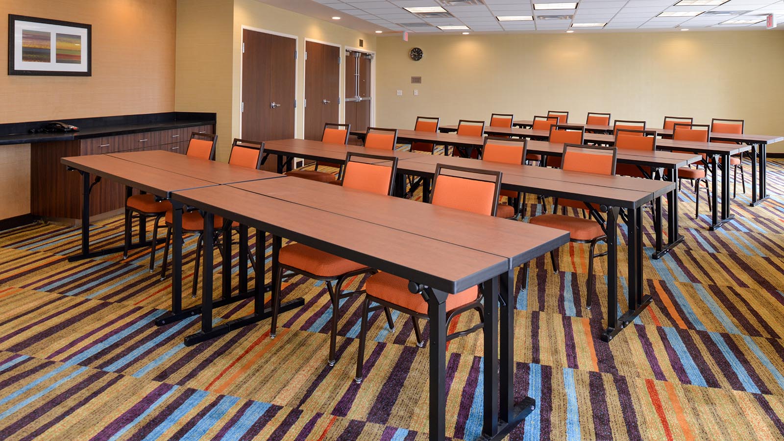 Hollister CA hotel meeting room
